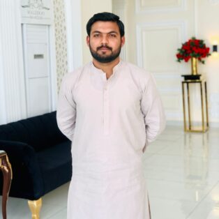 Naeem.jpeg